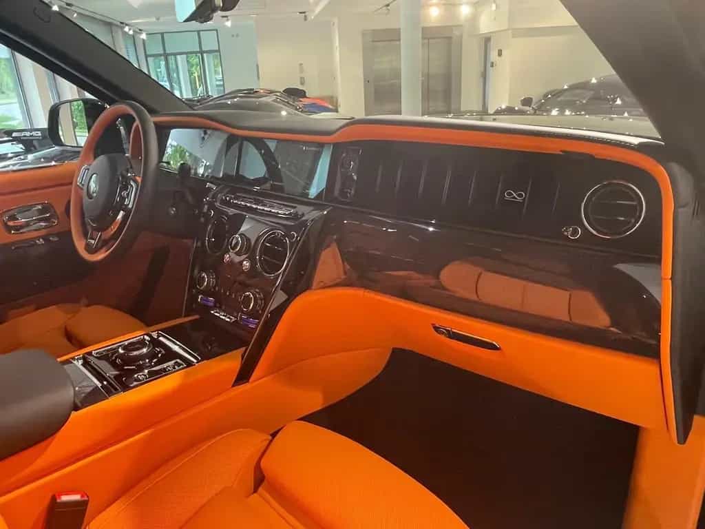 Rolls-Royce Cullinan BALCK BADGE/FACELIFT/MY26/Sanctuary Seats null-photo-10