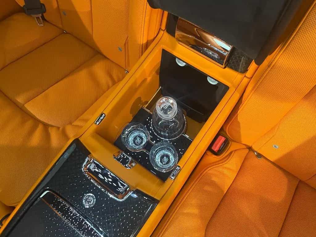 Rolls-Royce Cullinan BALCK BADGE/FACELIFT/MY26/Sanctuary Seats null-photo-18