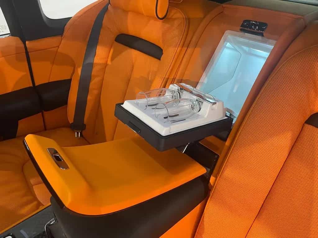 Rolls-Royce Cullinan BALCK BADGE/FACELIFT/MY26/Sanctuary Seats null-photo-19