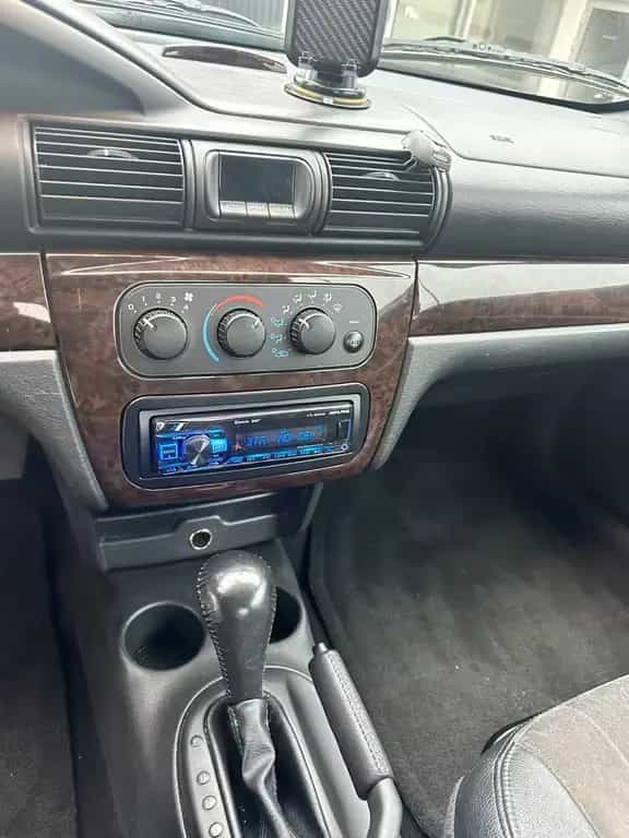 Chrysler Sebring Cabrio 2.7 Limited Automatik+Leder+Tüv 02/2007-photo-6