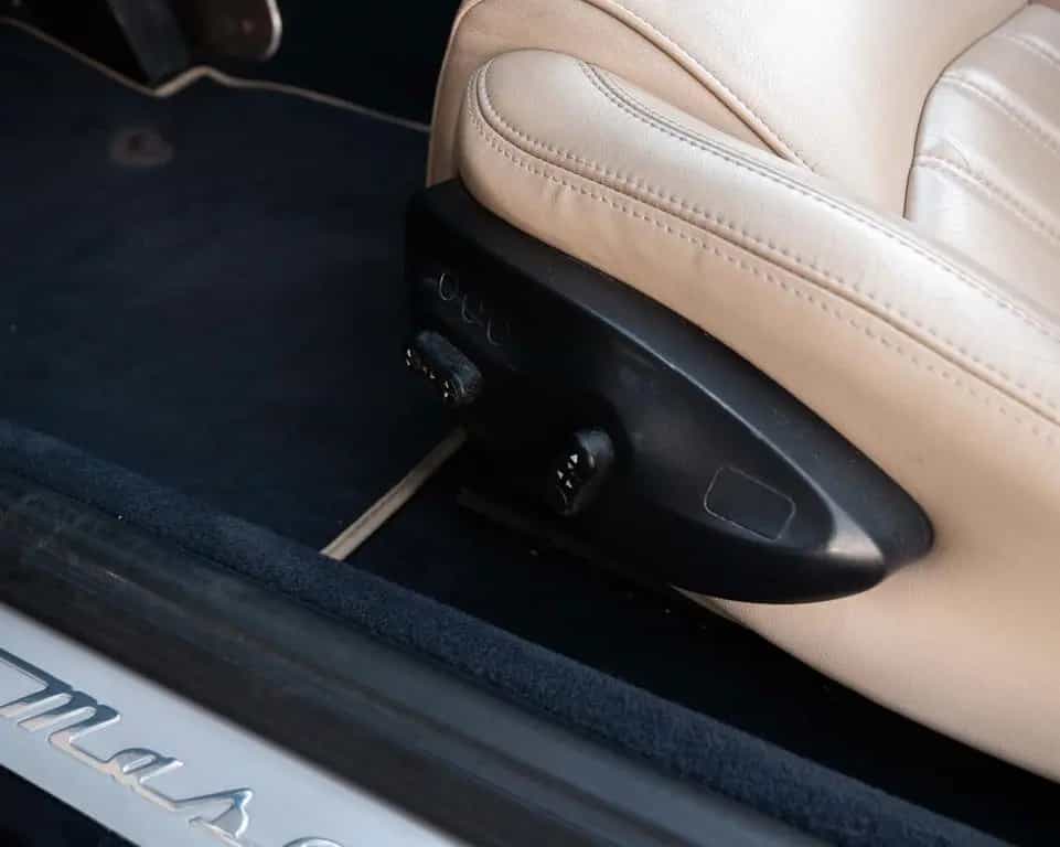 Maserati GranCabrio 04/2011-photo-8