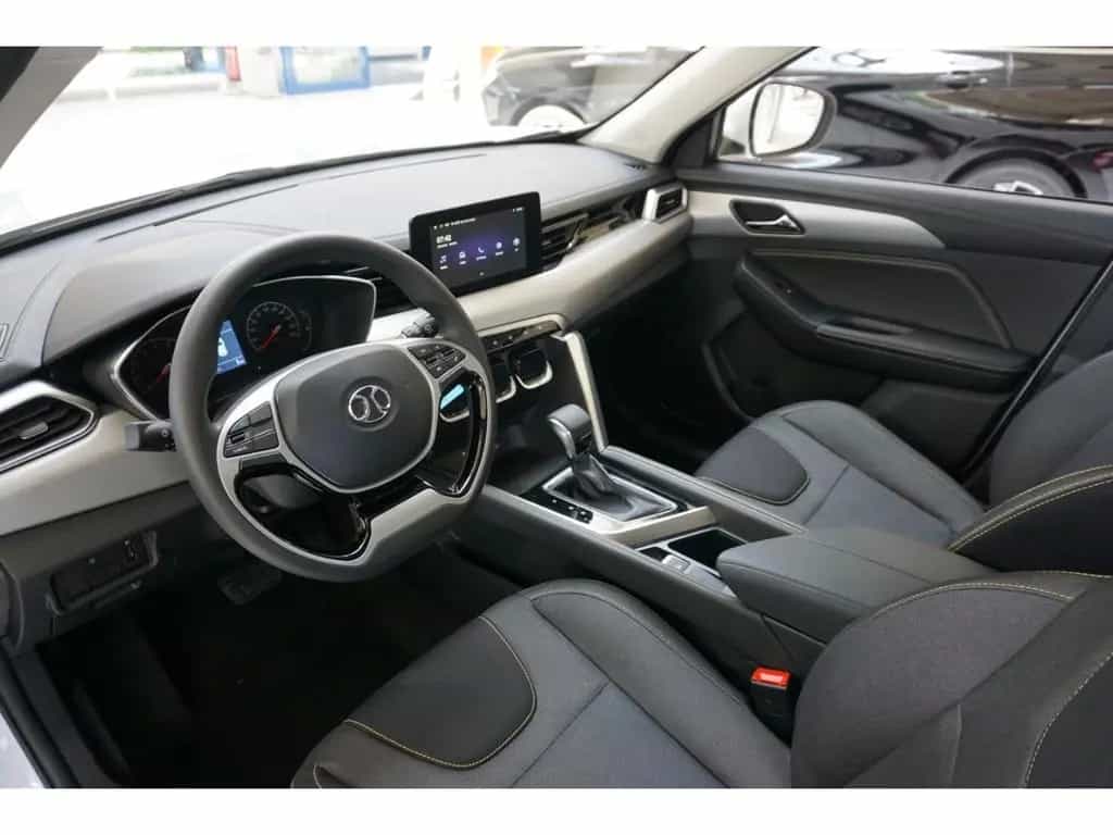 BAIC Senova X35 X35 1.5 Turbo Autom. LED PDC 3 Jahre Garantie null-photo-14