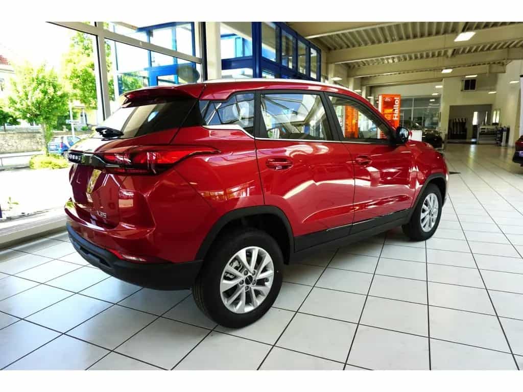 BAIC Senova X35 X35 1.5 Turbo Autom. LED PDC 3 Jahre Garantie null-photo-5