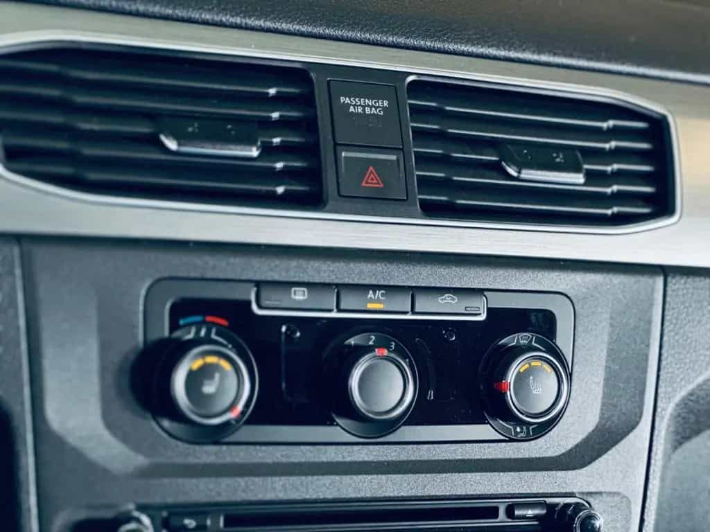 Volkswagen Caddy 35-Rampe 04/2018-photo-17
