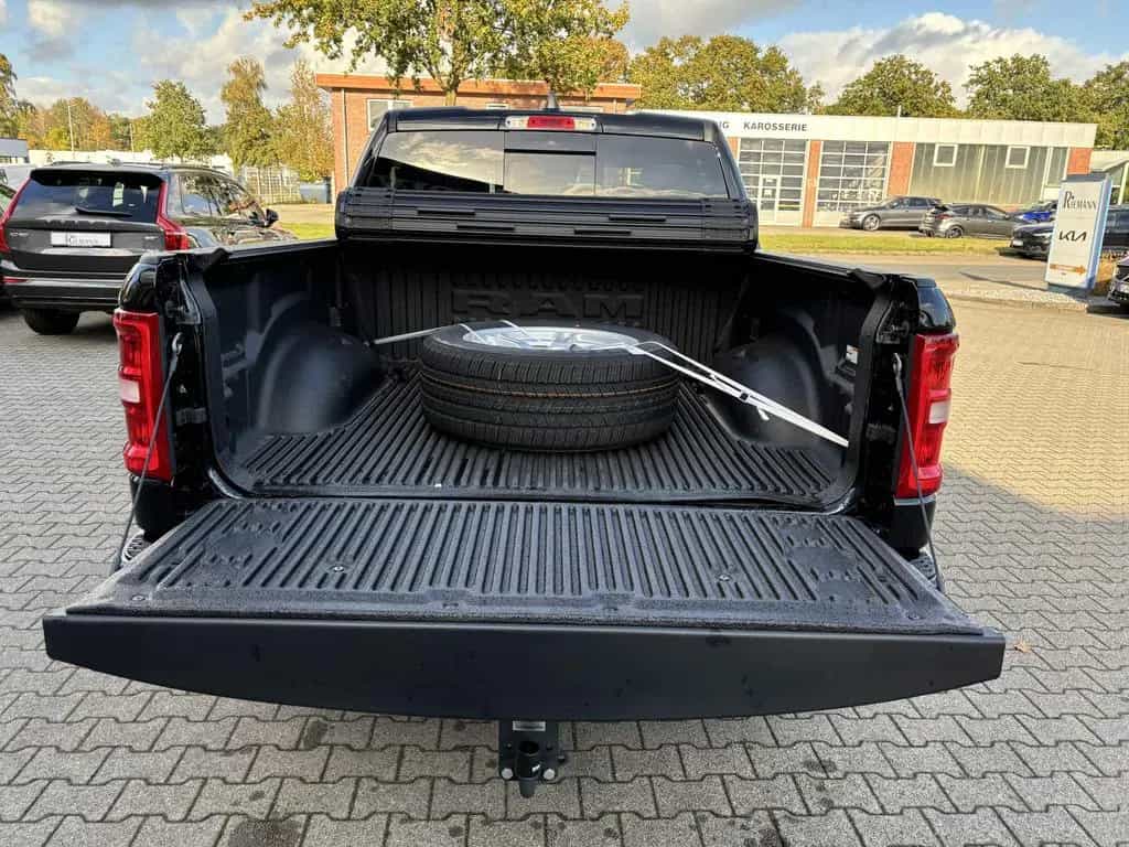 Dodge RAM 1500 Laramie Crew Cab *LPG* MY 2025 09/2024-photo-11