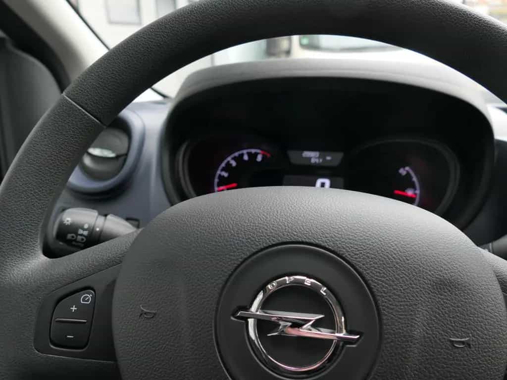Opel Vivaro Bi-Turbo SORTIMO Navi Klima PDC Garantie* 11/2018-photo-25