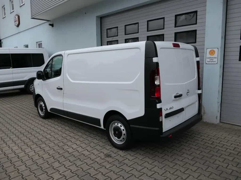 Opel Vivaro Bi-Turbo SORTIMO Navi Klima PDC Garantie* 11/2018-photo-28