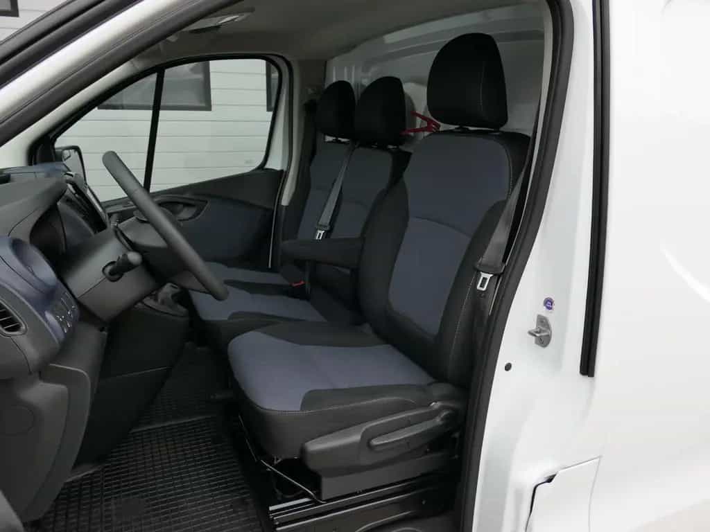 Opel Vivaro Bi-Turbo SORTIMO Navi Klima PDC Garantie* 11/2018-photo-33