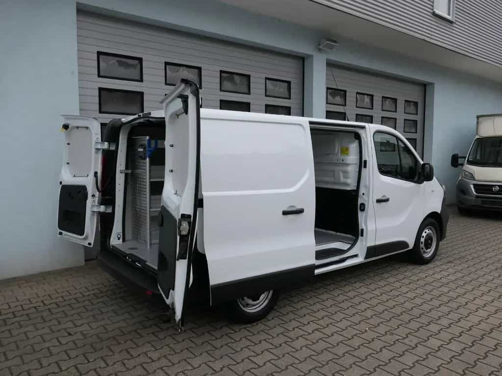 Opel Vivaro Bi-Turbo SORTIMO Navi Klima PDC Garantie* 11/2018-photo-4