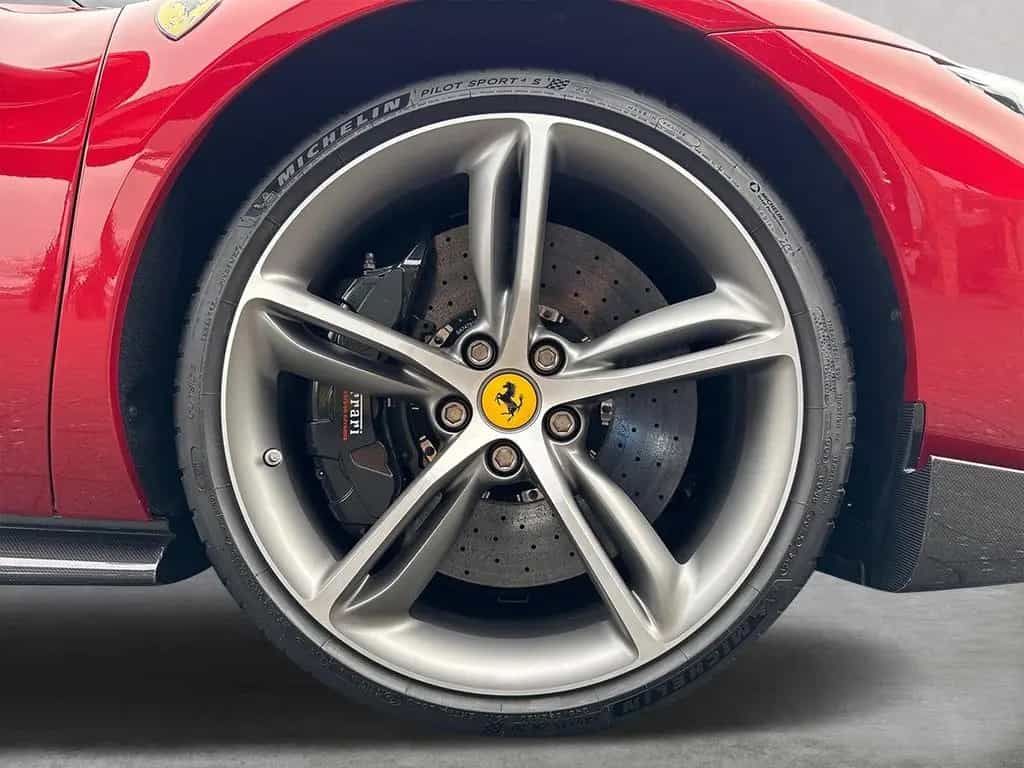 Ferrari 296 GTS 140.000€ an Optionals 05/2023-photo-11