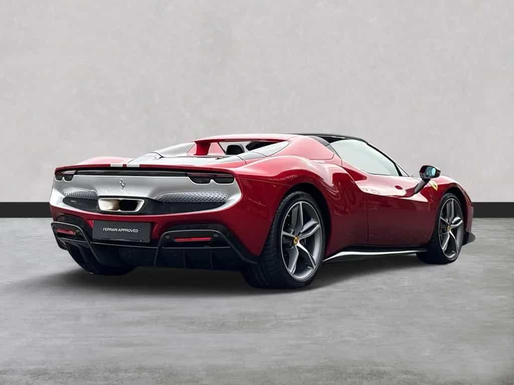 Ferrari 296 GTS 140.000€ an Optionals 05/2023-photo-6