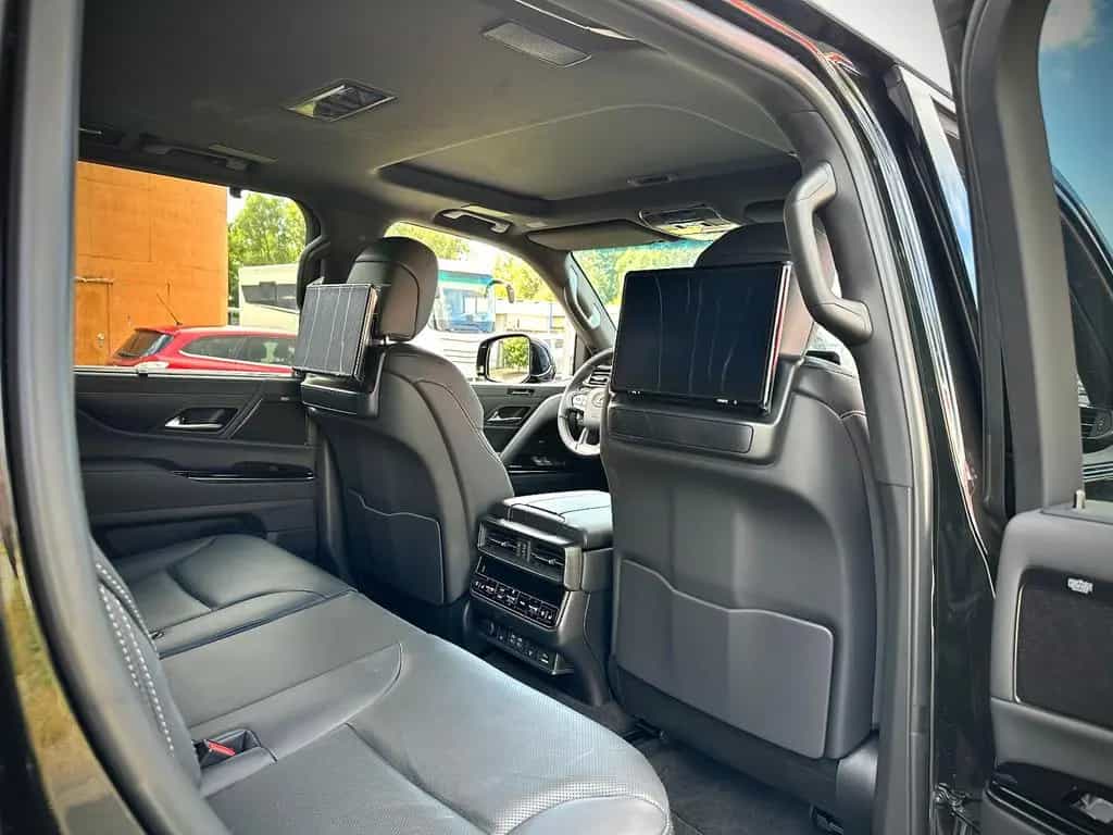 Lexus LX 600 Luxury/Rear TV/In Stock/Full options 04/2026-photo-10