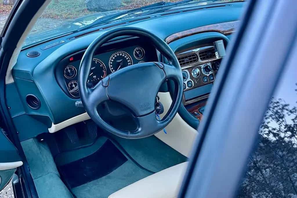 Aston Martin DB7 Vantage V12 Neuwagenzustand 10/1999-photo-10