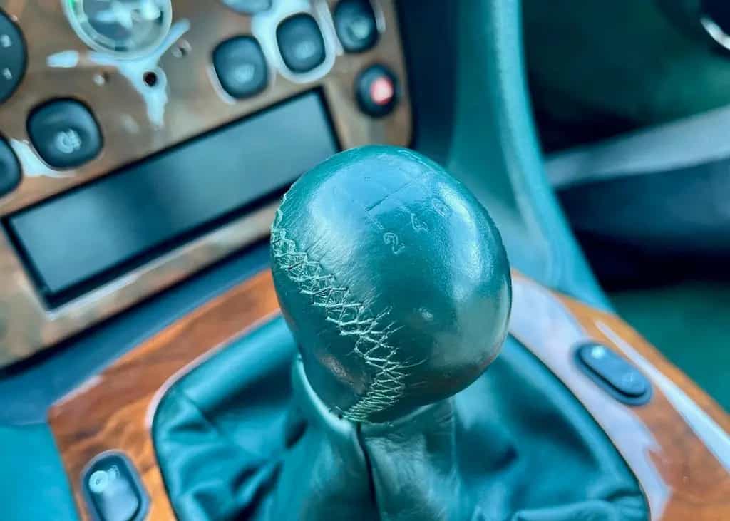 Aston Martin DB7 Vantage V12 Neuwagenzustand 10/1999-photo-8