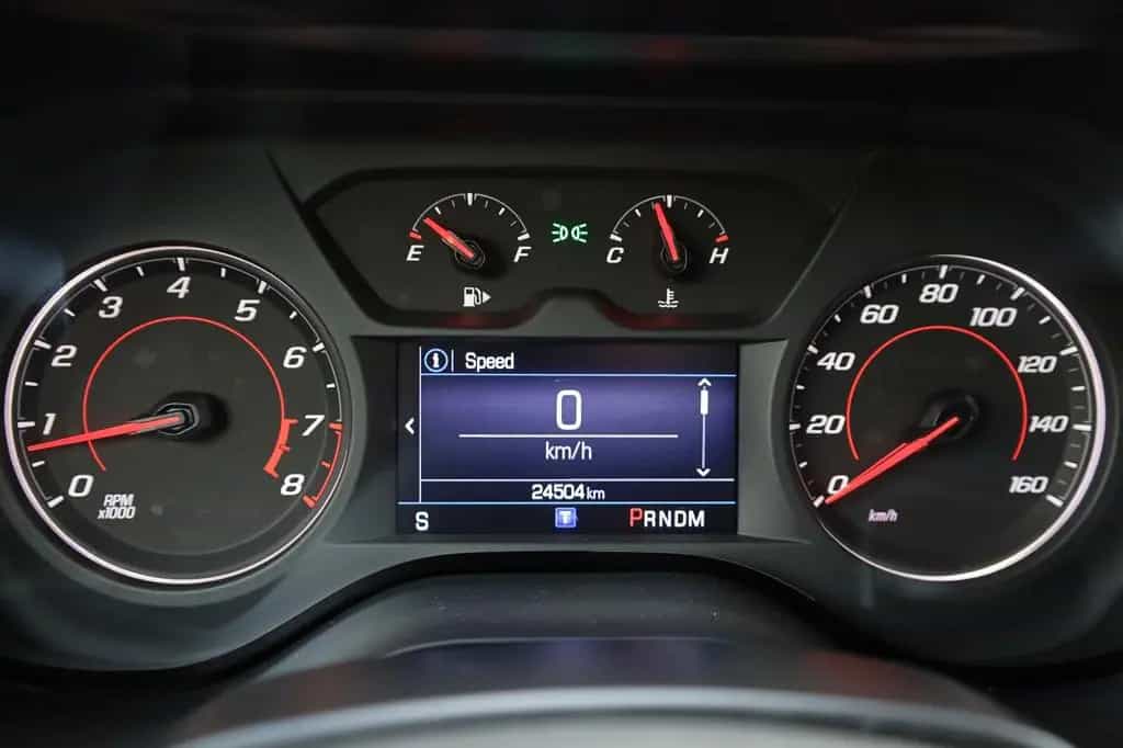 Chevrolet Camaro 2.0 Coupé 1LT/APPLE/LED/RFK/WIFI/SHZ/R20 06/2022-photo-12