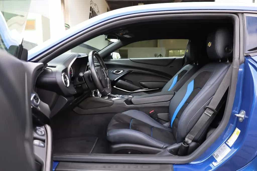Chevrolet Camaro 2.0 Coupé 1LT/APPLE/LED/RFK/WIFI/SHZ/R20 06/2022-photo-8