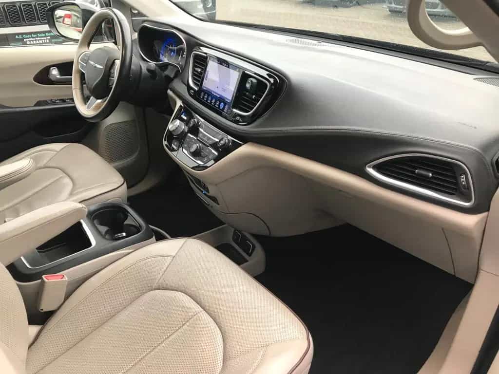 Chrysler Pacifica Limited 3.6L V6* AHK*DVD*Pano*Temp*TWA 07/2017-photo-10