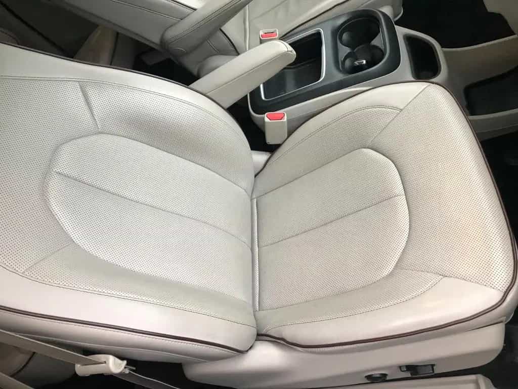 Chrysler Pacifica Limited 3.6L V6* AHK*DVD*Pano*Temp*TWA 07/2017-photo-11
