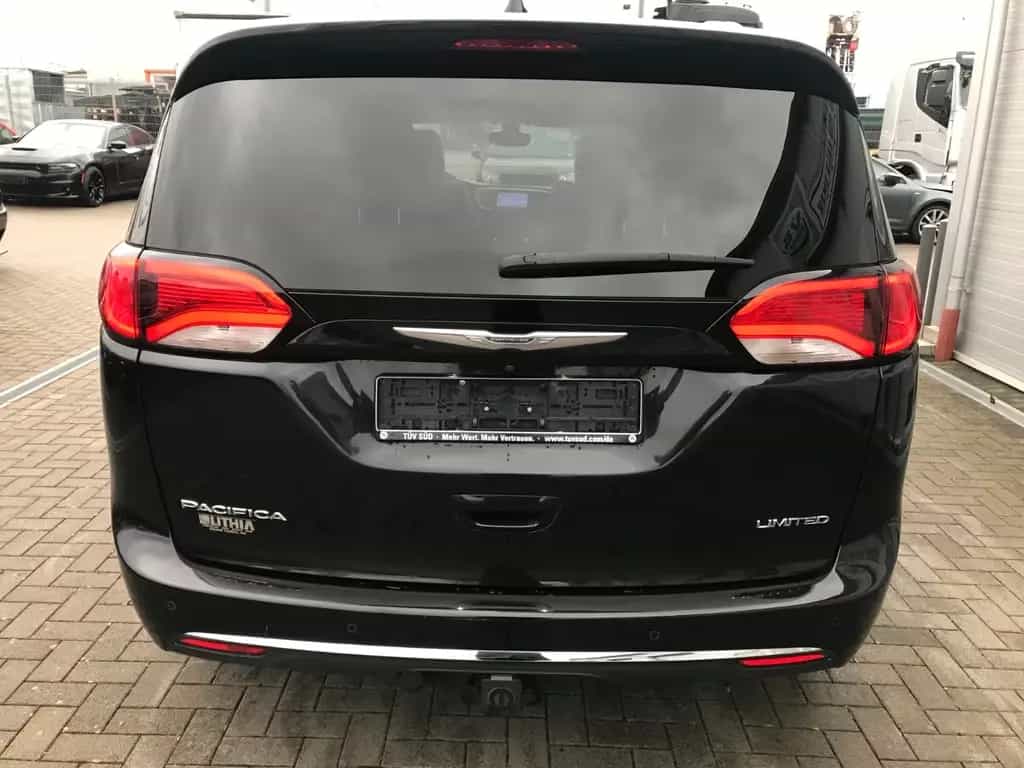 Chrysler Pacifica Limited 3.6L V6* AHK*DVD*Pano*Temp*TWA 07/2017-photo-5