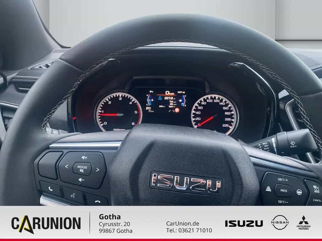 Isuzu D-Max V-Cros Double Cab 03/2025-photo-9