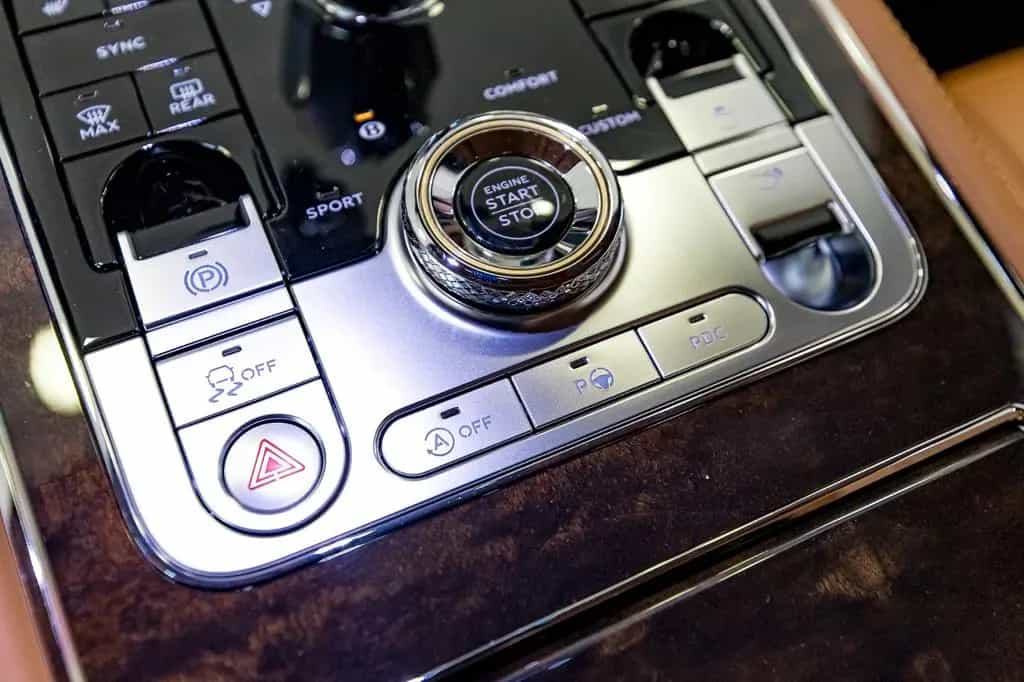 Bentley Continental GT Azure V8 06/2023-photo-14