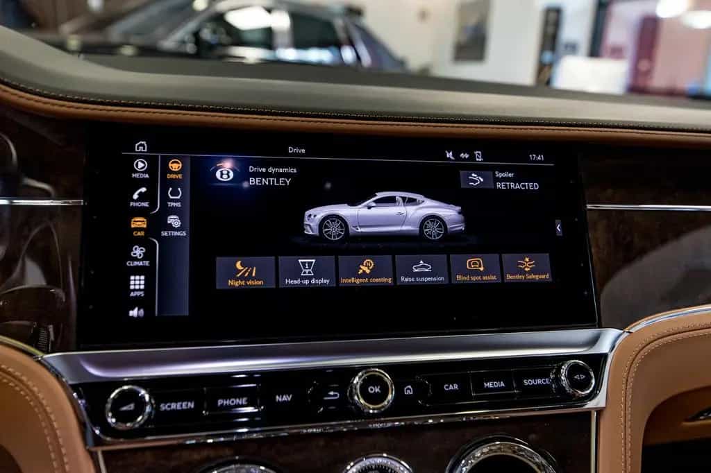 Bentley Continental GT Azure V8 06/2023-photo-18
