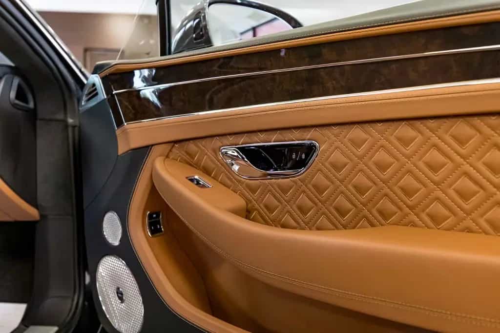 Bentley Continental GT Azure V8 06/2023-photo-25