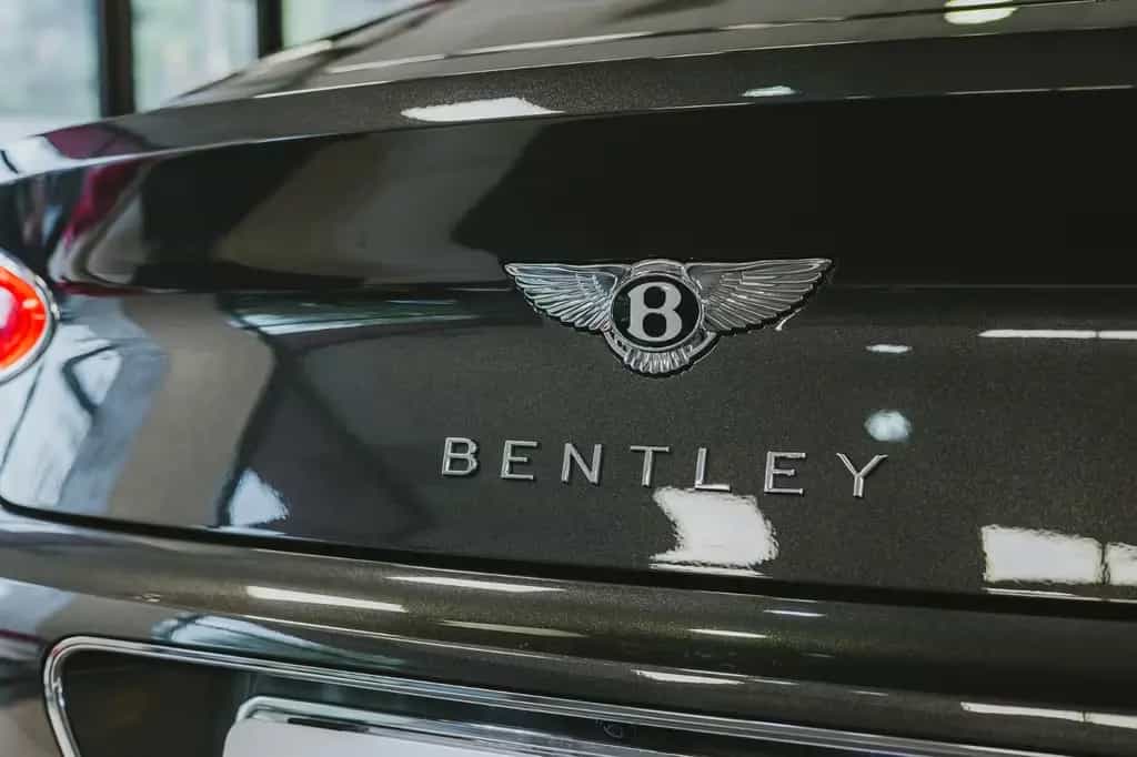 Bentley Continental GT Azure V8 06/2023-photo-29