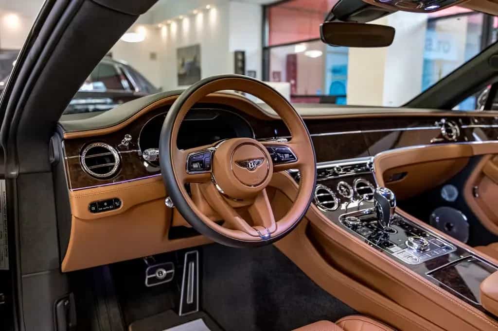 Bentley Continental GT Azure V8 06/2023-photo-7