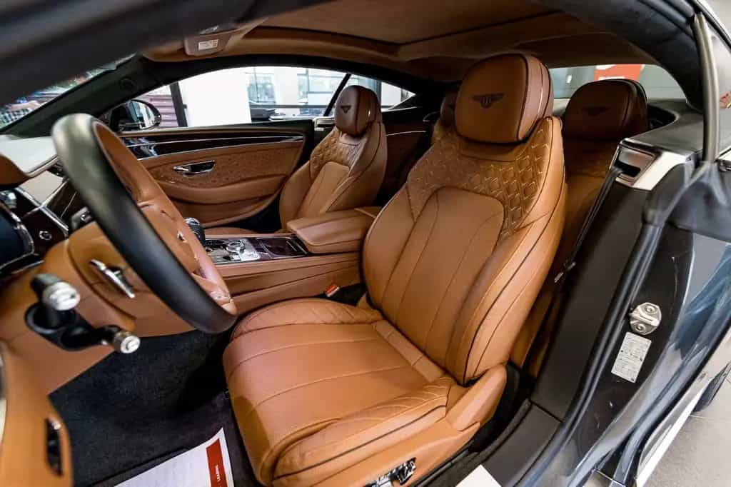 Bentley Continental GT Azure V8 06/2023-photo-8