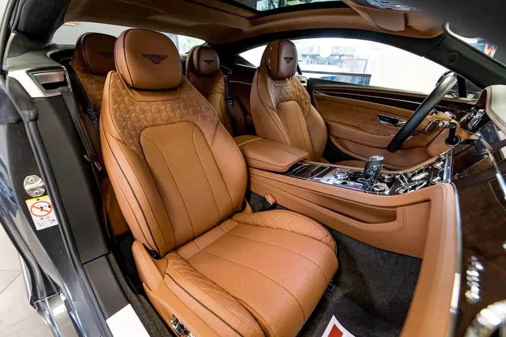 Bentley Continental GT Azure V8 06/2023-photo-9