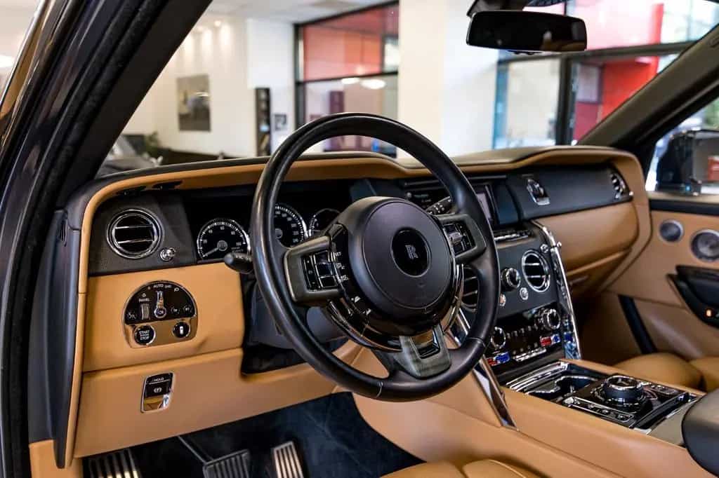 Rolls-Royce Cullinan - 05/2019-photo-7