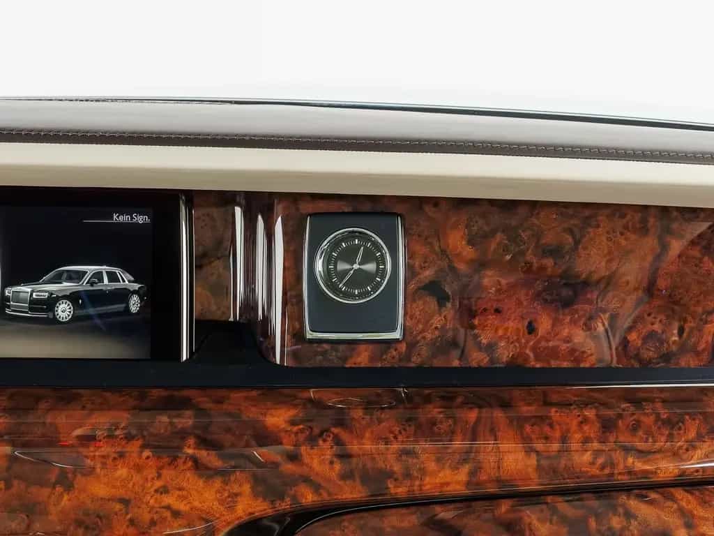 Rolls-Royce Phantom VIII * TWIN COACHLINE * 06/2018-photo-16