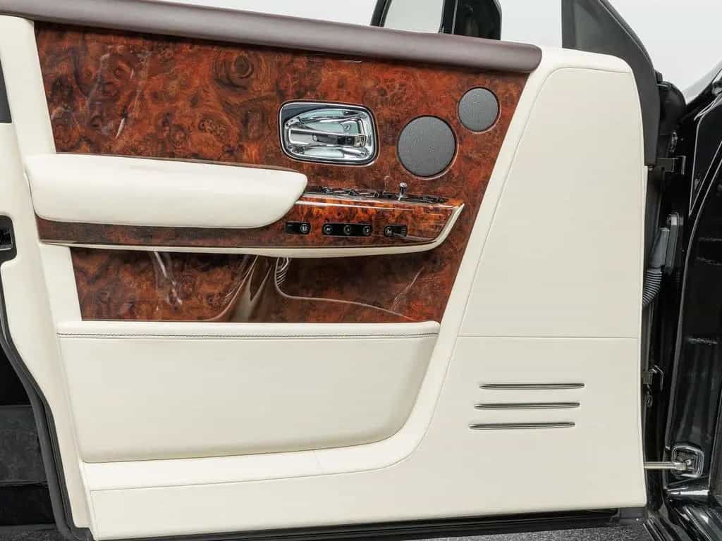 Rolls-Royce Phantom VIII * TWIN COACHLINE * 06/2018-photo-9