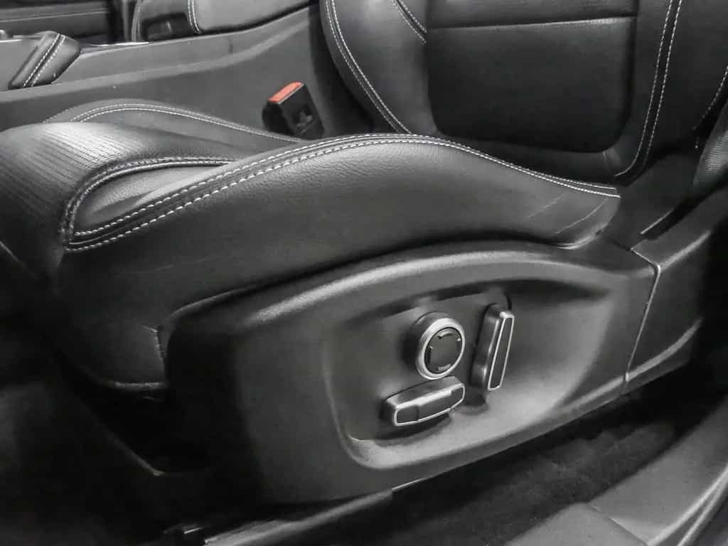 Jaguar E-Pace R-Dynamic SE AWD D200 Mild-Hybrid EU6d AD 04/2021-photo-16