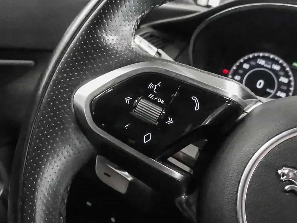 Jaguar E-Pace R-Dynamic SE AWD D200 Mild-Hybrid EU6d AD 04/2021-photo-18