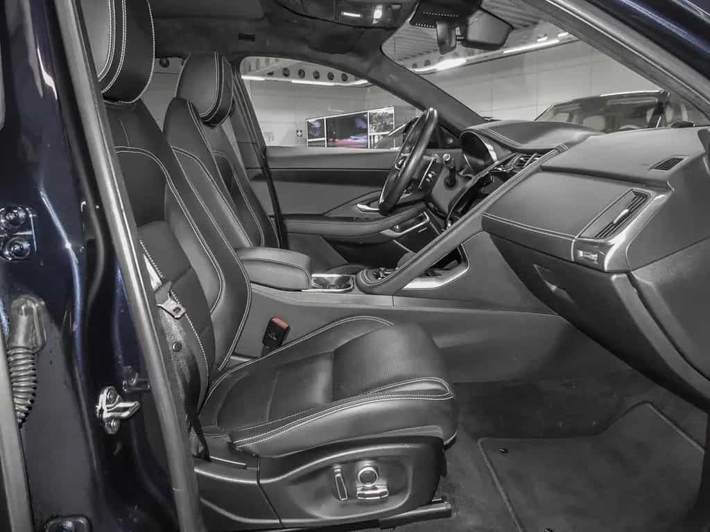 Jaguar E-Pace R-Dynamic SE AWD D200 Mild-Hybrid EU6d AD 04/2021-photo-2