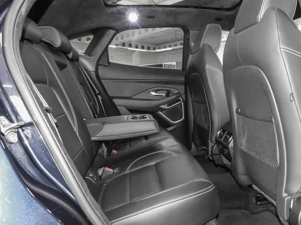 Jaguar E-Pace R-Dynamic SE AWD D200 Mild-Hybrid EU6d AD 04/2021-photo-4