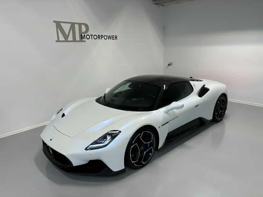 Maserati MC20 DCT facelift (240 km!) 02/2023-photo-0