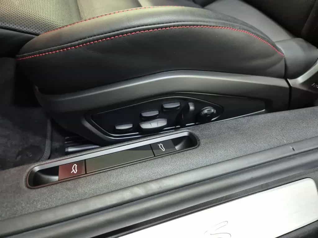 Porsche 992 Turbo S *18Wege*Keramik*Race-Tex*SPORT-AGA* 07/2023-photo-8