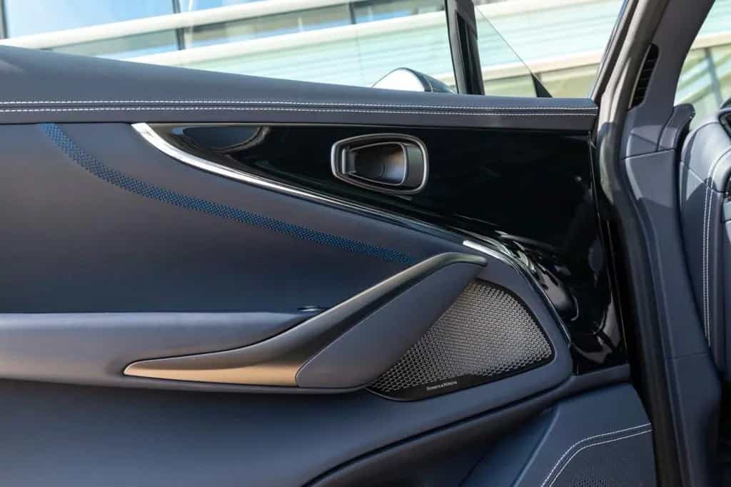 Aston Martin DBX New DBX707 MY25 07/2024-photo-8