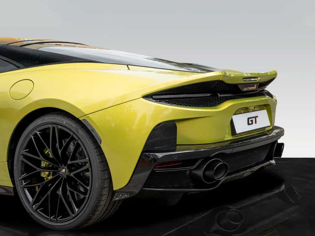 McLaren GT | Flux Green | Premium Pack 08/2025-photo-14
