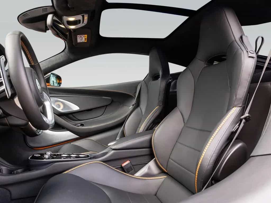 McLaren GT | McLaren Orange | Premium Pack 08/2025-photo-3