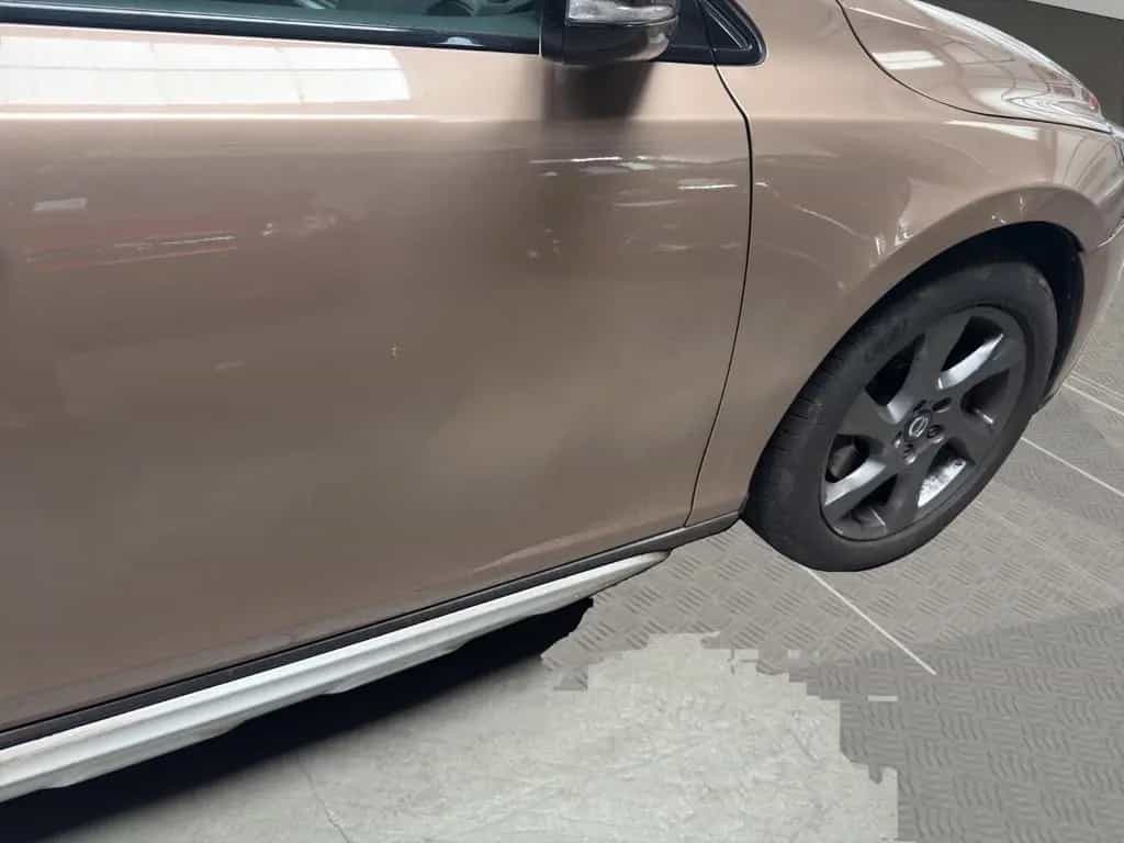 Volvo V40 Cross Country AUTOMATIK/TÜV NEU/LEDER/NAVI 03/2014-photo-14