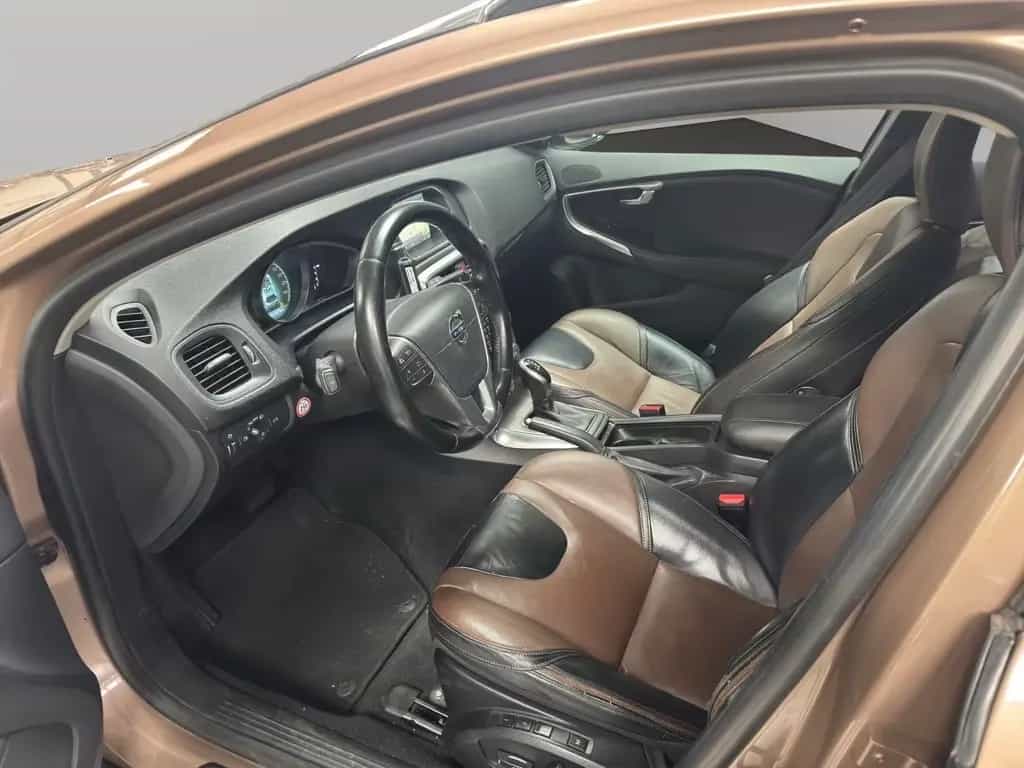 Volvo V40 Cross Country AUTOMATIK/TÜV NEU/LEDER/NAVI 03/2014-photo-8