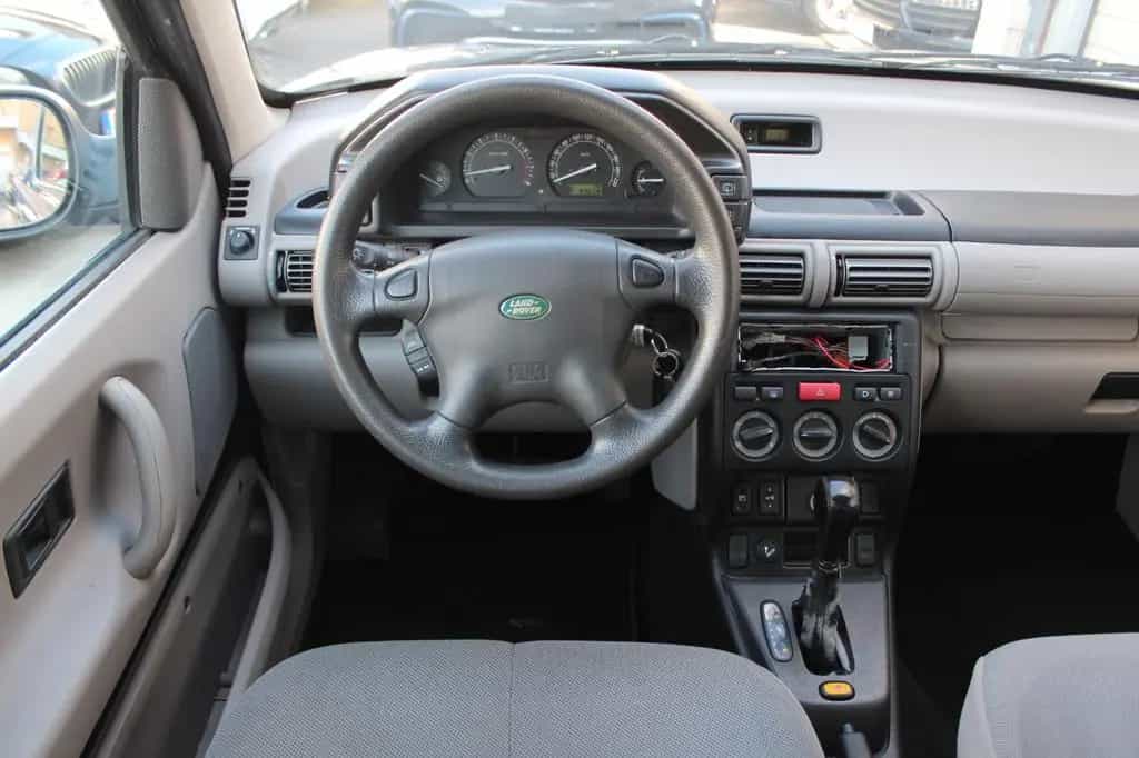 Land Rover Freelander 2.5 V6 Aut. Station Wagon E Klima*AHK 01/2003-photo-15