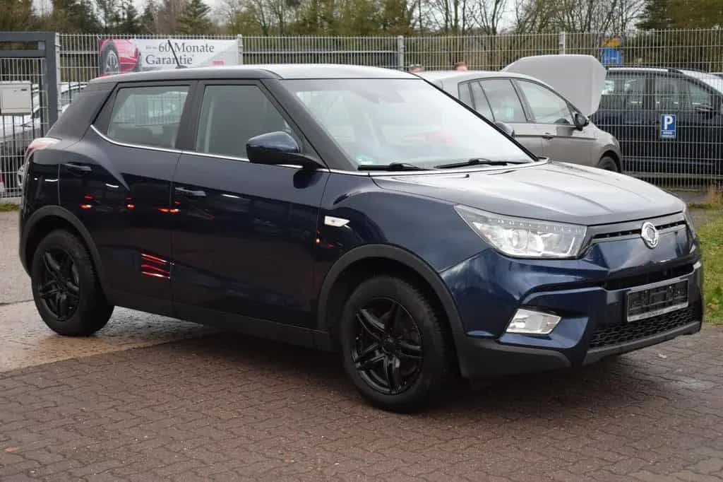 Ssangyong Tivoli 1.6 e-XGi 160 QUARTZ 2WD SHZ*NAVI*SCHECKH 08/2017-photo-1
