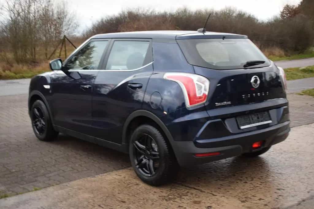 Ssangyong Tivoli 1.6 e-XGi 160 QUARTZ 2WD SHZ*NAVI*SCHECKH 08/2017-photo-2