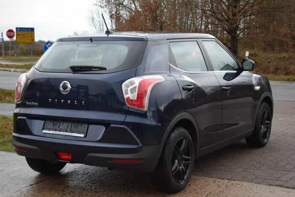 Ssangyong Tivoli 1.6 e-XGi 160 QUARTZ 2WD SHZ*NAVI*SCHECKH 08/2017-photo-3