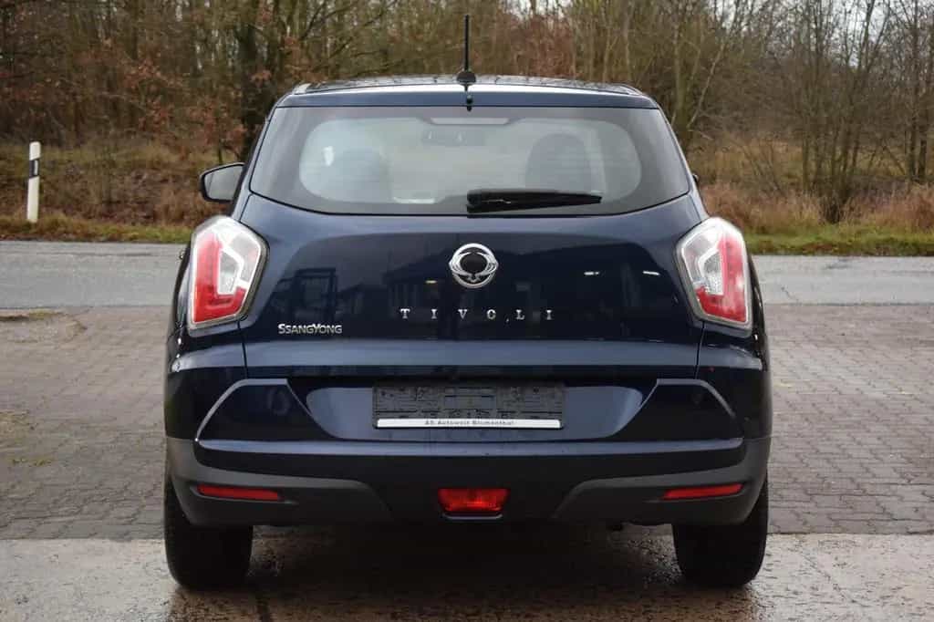 Ssangyong Tivoli 1.6 e-XGi 160 QUARTZ 2WD SHZ*NAVI*SCHECKH 08/2017-photo-4